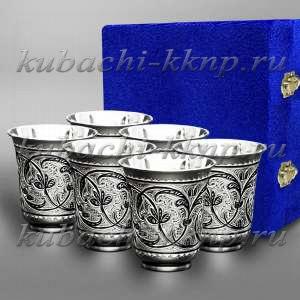Набор из шести небольших серебряных стаканов 