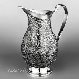 Оригинальный серебряный кувшин для воды 