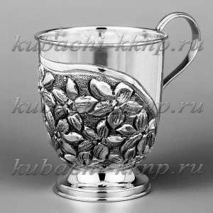 Большая серебряная кружка 