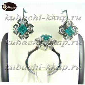 Комплект «Ромбик» с изумрудами и бриллиантами. - к085
