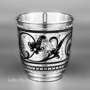 Серебряный стакан 