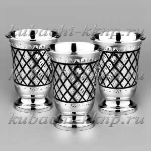 Набор (на троих) из трех серебряных стопок 
