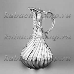 Серебряный кувшин с узким горлышком 