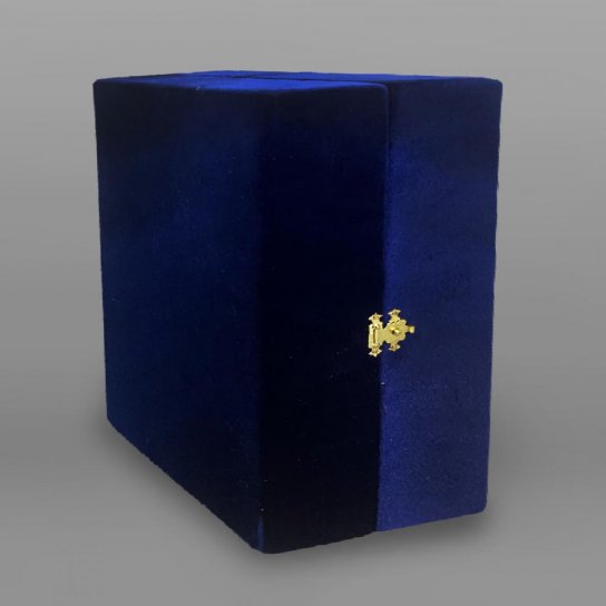 Серебряная кружка ручной работы