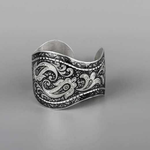 Серебряная кружка ручной работы