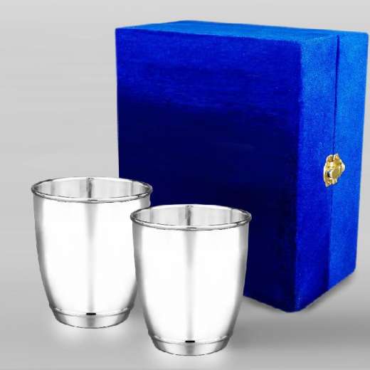 Серебряная кружка ручной работы