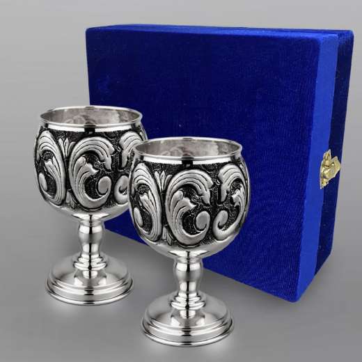 Серебряная кружка ручной работы