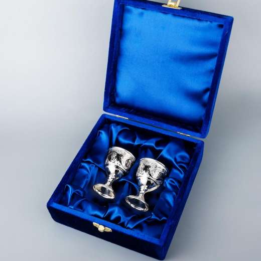 Серебряная кружка ручной работы