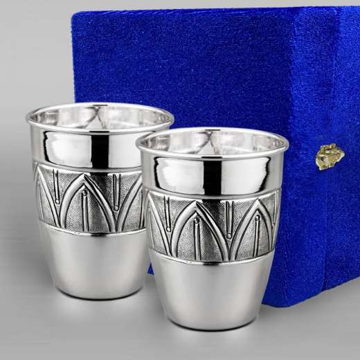 Серебряная кружка ручной работы