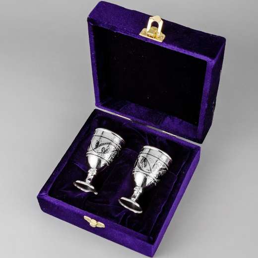 Серебряная кружка ручной работы