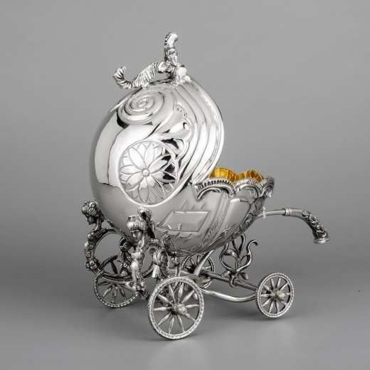 Серебряная кружка ручной работы