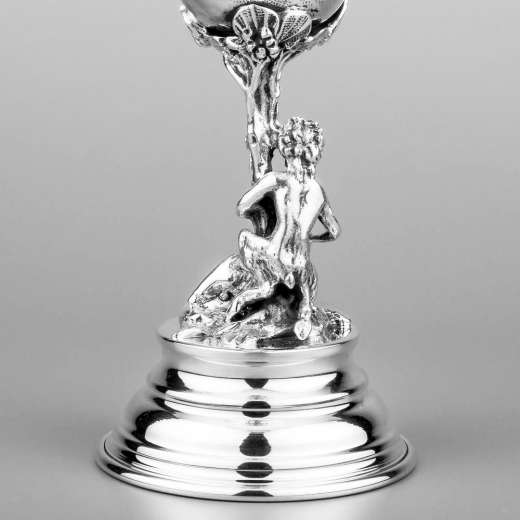 Серебряная кружка ручной работы