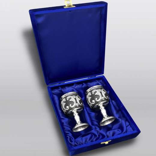 Серебряная кружка ручной работы