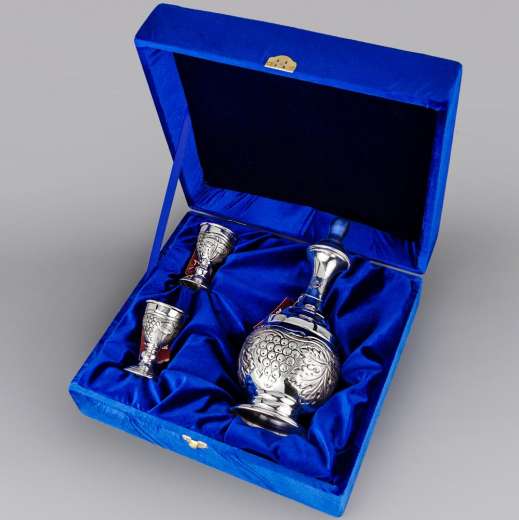 Серебряная кружка ручной работы