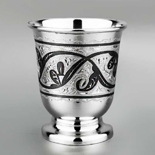 Серебряная кружка ручной работы