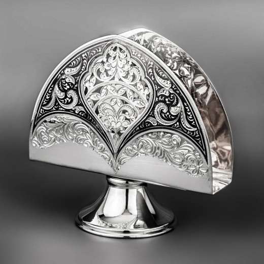 Серебряная кружка ручной работы