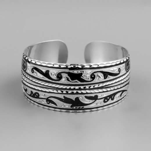 Серебряная кружка ручной работы