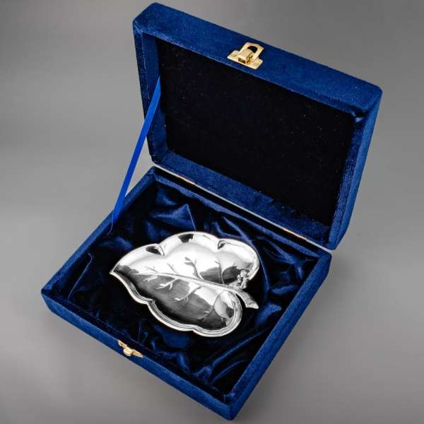 Серебряная конфетница Липа с ангелочком, КФ238а