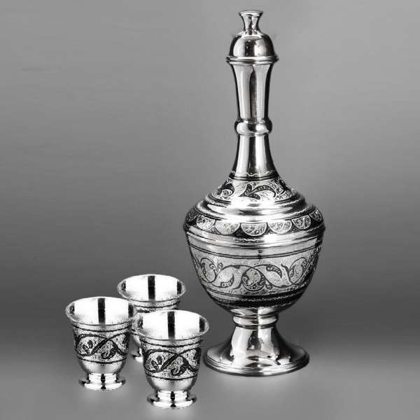 Серебряный оригинальных набор На троих для водки или коньяка, вс045