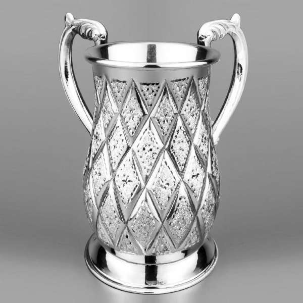 Серебряная кружка с двумя ручками, КР122