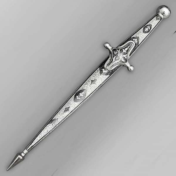 Небольшой серебряный кортик Блеск, КН47