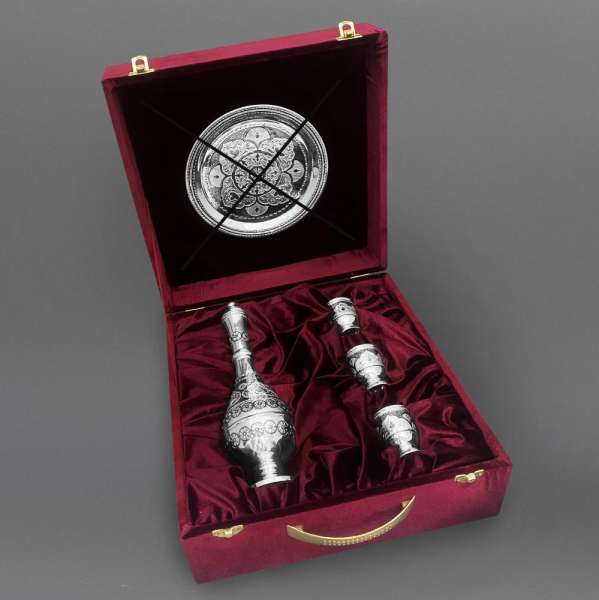 Серебряный водочный сервиз На троих, ВС069