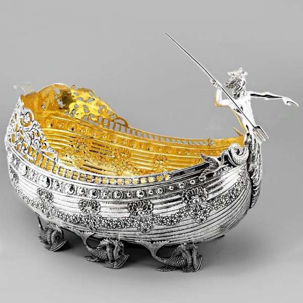 Серебряная ваза для фруктов Посейдон, вз048