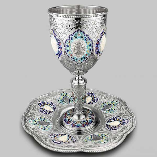 Эксклюзивное блюдо из серебра, ТРК012