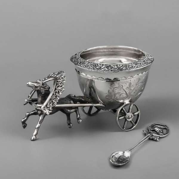 Серебряная солонка с ложкой , С068